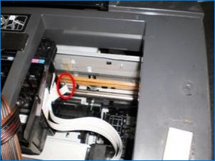 Какво ще стане, ако принтерът на Epson отпечатва с ивици?