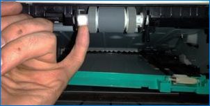 Защо принтерът не улавя хартията и какво да прави?