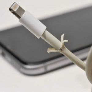 Всичко за свързването на iPhone към телевизора чрез Wi-Fi