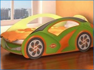 Легло за момиче под формата на кола