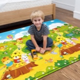 Изберете бебешки килим за пълзене