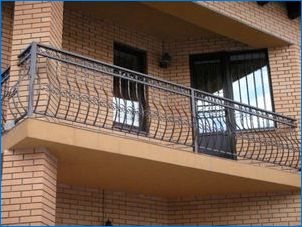 Как да си направим балкон със собствените си ръце?