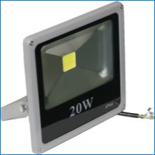 Характеристики на LED прожектори 20 W