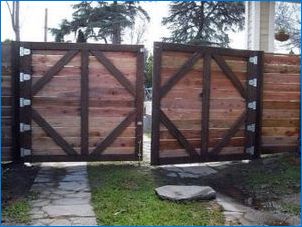 Дървена порта: дизайнерски функции