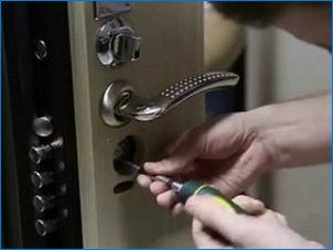 Характеристики на подмяната на ключалки на вратата