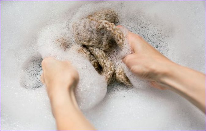 Как да перете плетива в перална машина и на ръка