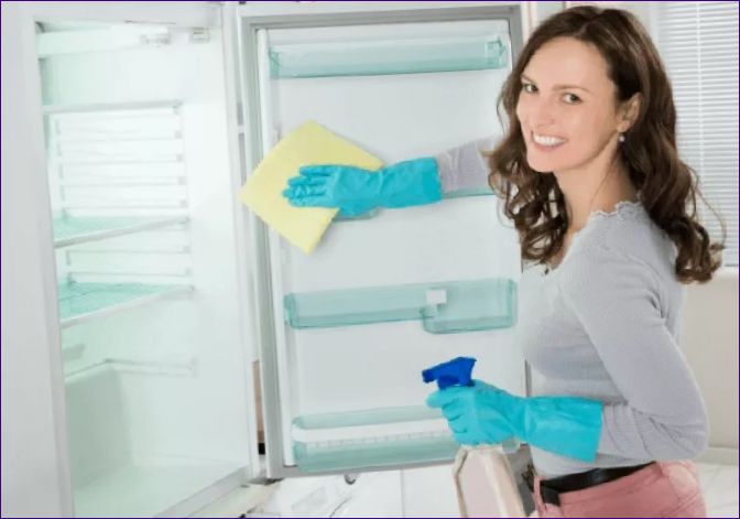 Защо да почистите нов хладилник
