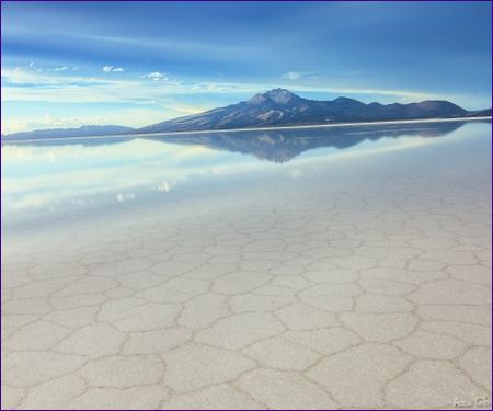 Солено езеро Уюни, Боливия