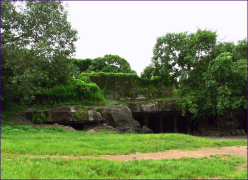 Пещерите Мандапешвар