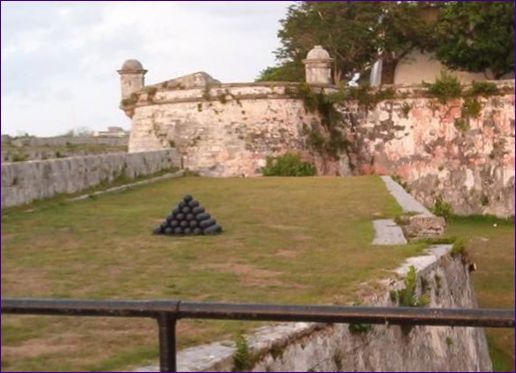 Крепостта Сан Карлос де ла Кабаня