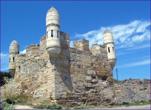 Крепостта Йени-Кале