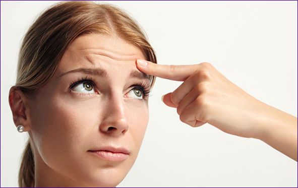 Как да премахнем мимическите линии под очите, на челото, около устните: 17 начина за борба с дефекта