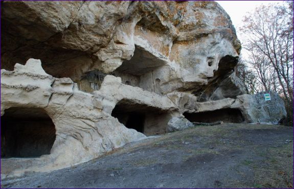 Пещерен град Тепе Кермен
